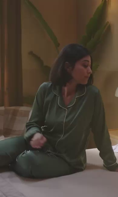 Load video: why_traditional_mattresses_m